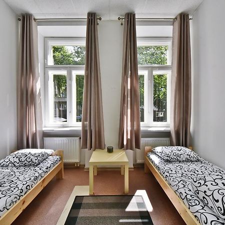 Laisves Avenue Hostel Easy Kaunas Exterior foto